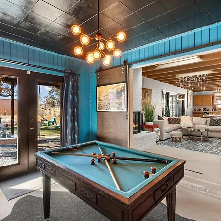 428 Alta Vista Villa